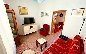 Casa Bejar, Tranquila Casa Con Chimenea, Patios, Junto A La Piscina